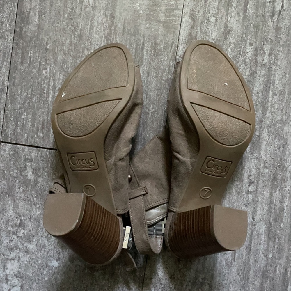 Booties - Picture 3 of 3